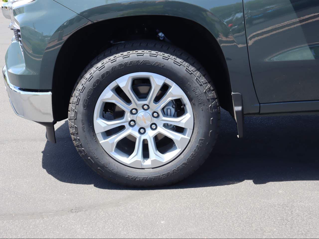 2025 Chevrolet Silverado 1500 Crew Cab LTZ 4WD