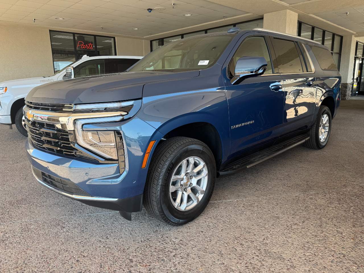 2026 Chevrolet Suburban 1LS 4WD