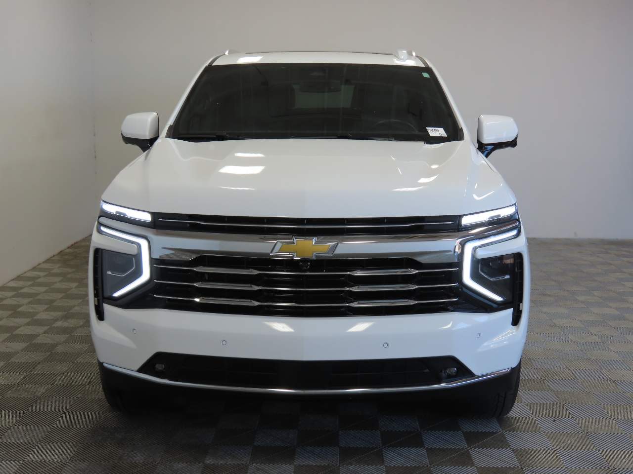 2025 Chevrolet Suburban LT