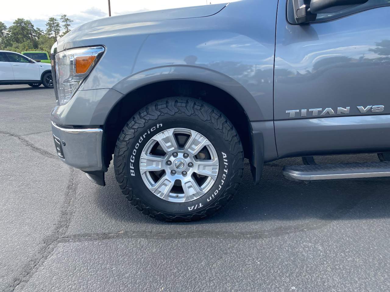 2018 Nissan Titan SV Crew Cab