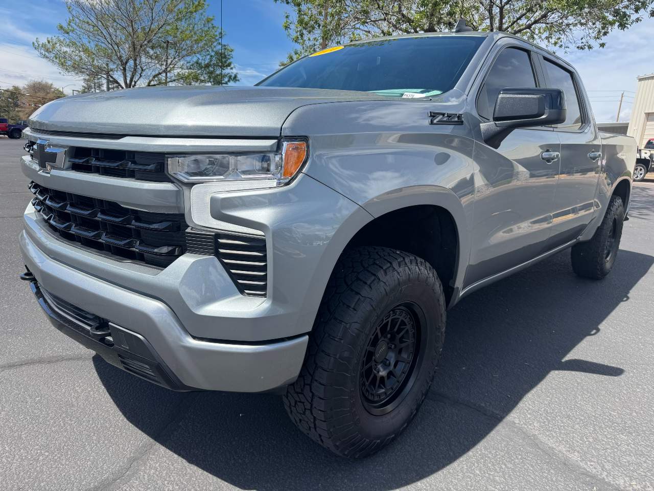 Sterling Gray Metallic 2024 Chevrolet Silverado 1500 RST Crew Cab 4WD Pickup Truck Four-Wheel Drive 8-Speed Automatic
