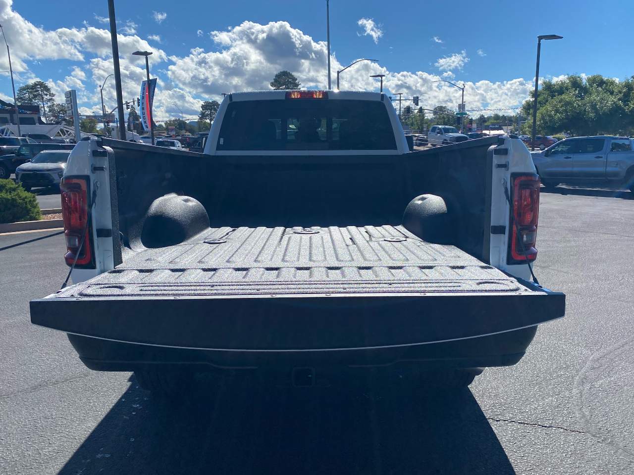 2026 RAM 3500 Tradesman - Photo 11
