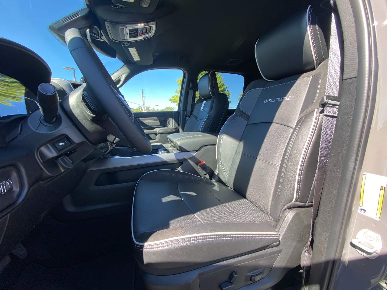 2026 RAM 2500 Laramie - Photo 9