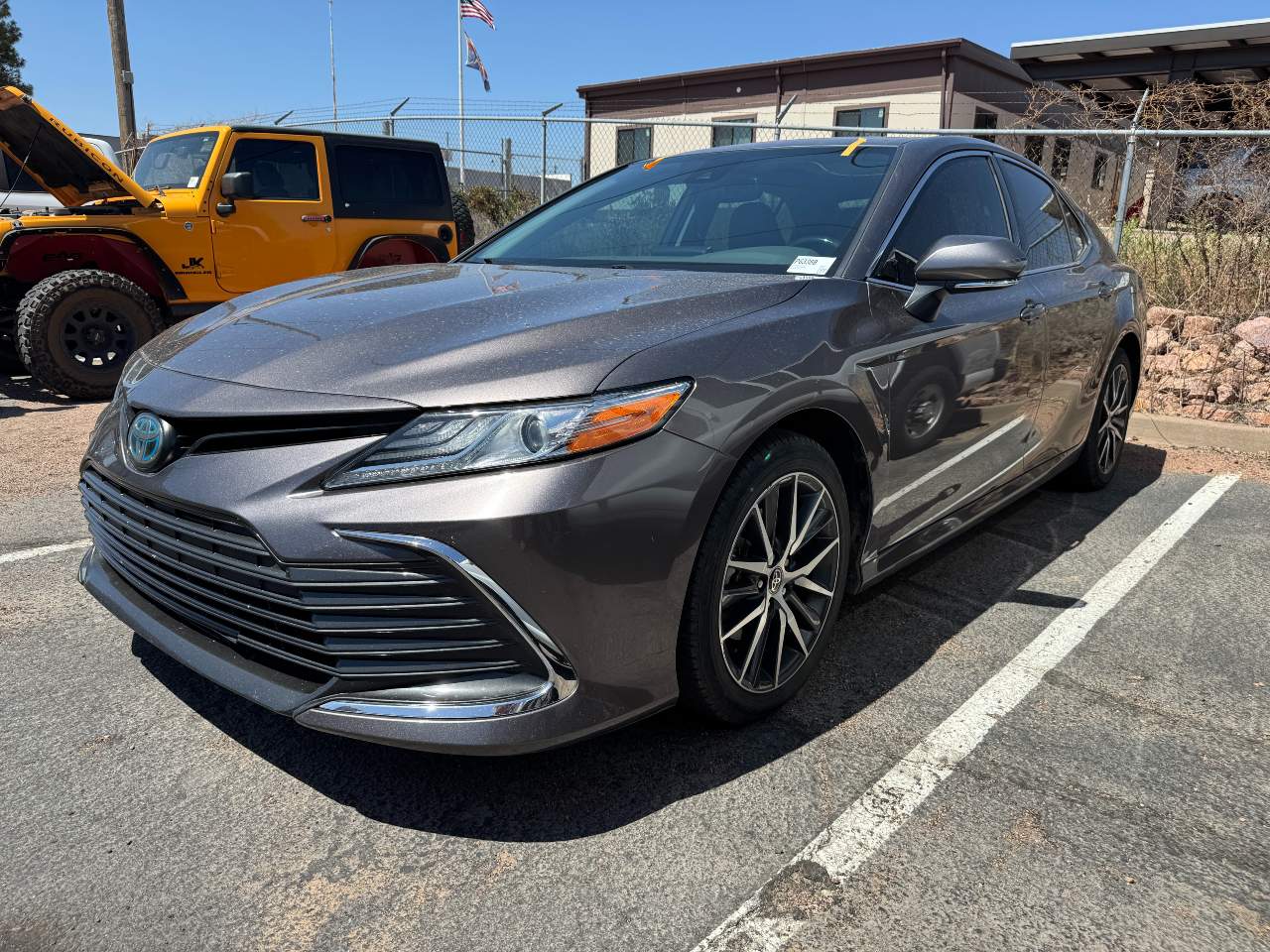 2022 Toyota Camry Hybrid XLE FWD