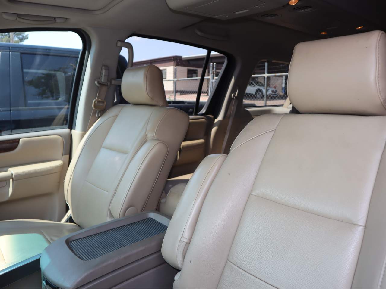2009 Nissan Armada LE
