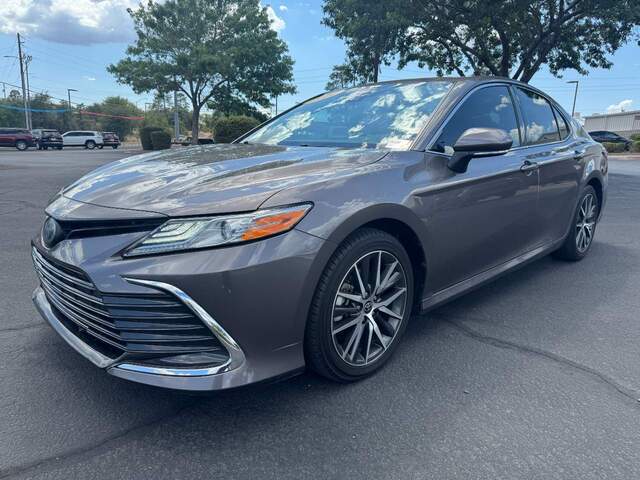 2022 Toyota Camry Hybrid