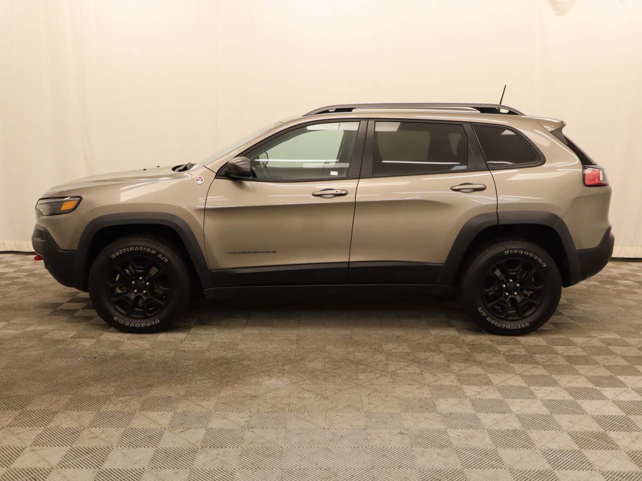 2020 Jeep Cherokee Trailhawk