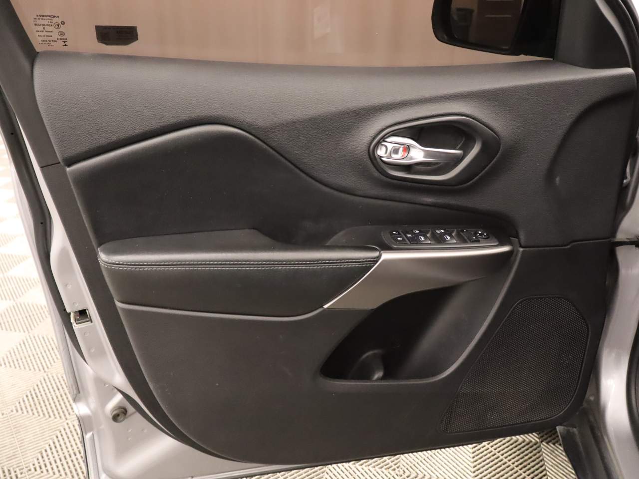 2020 Jeep Cherokee Latitude