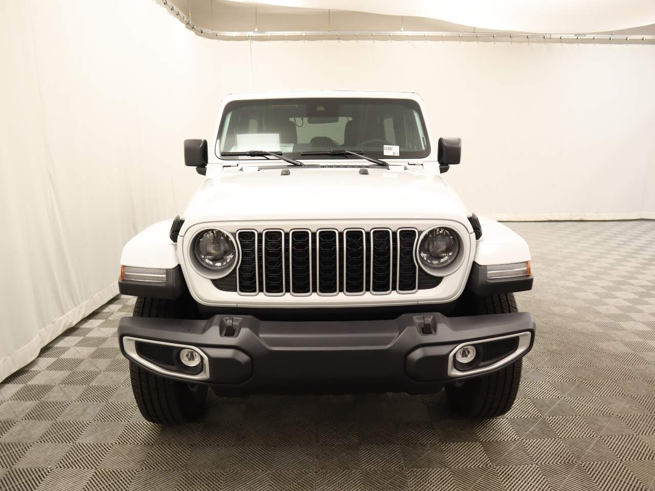 2024 Jeep Wrangler Sahara 4dr