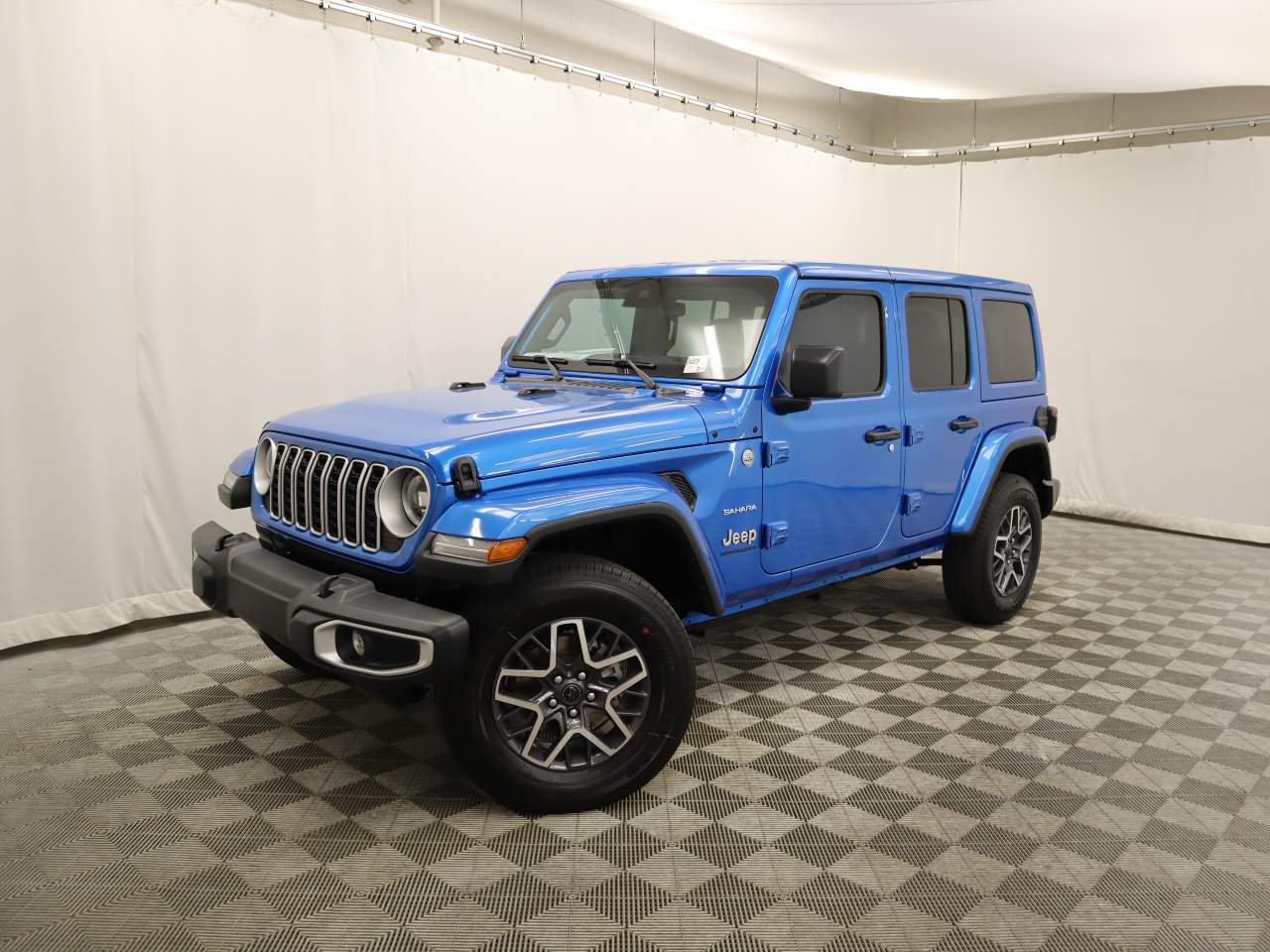 2024 Jeep Wrangler Sahara 4dr