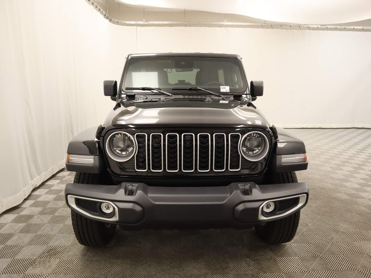 2024 Jeep Wrangler Sahara 4dr