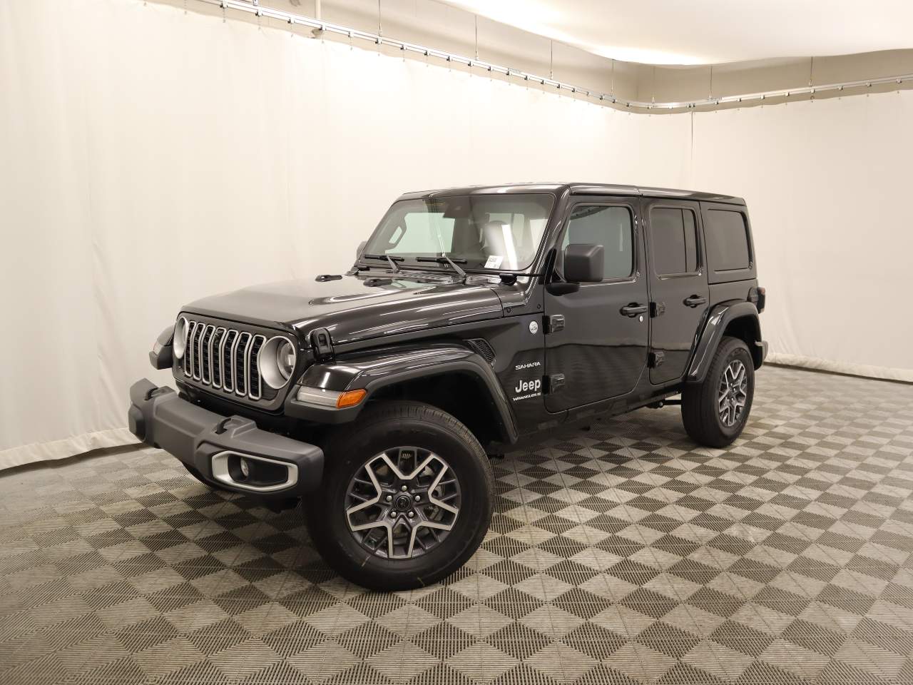 2024 Jeep Wrangler Sahara 4dr