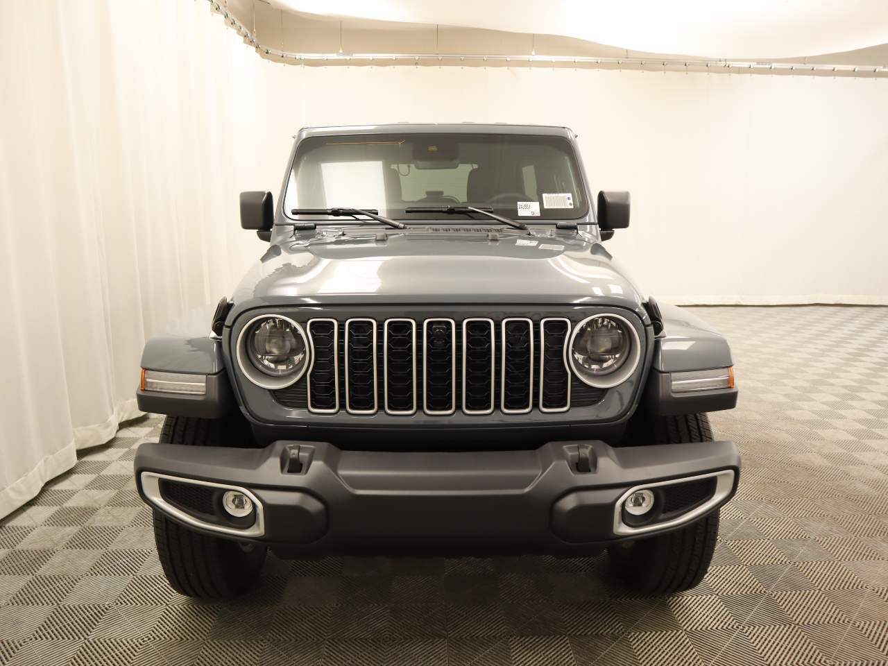 2024 Jeep Wrangler Sahara 4dr