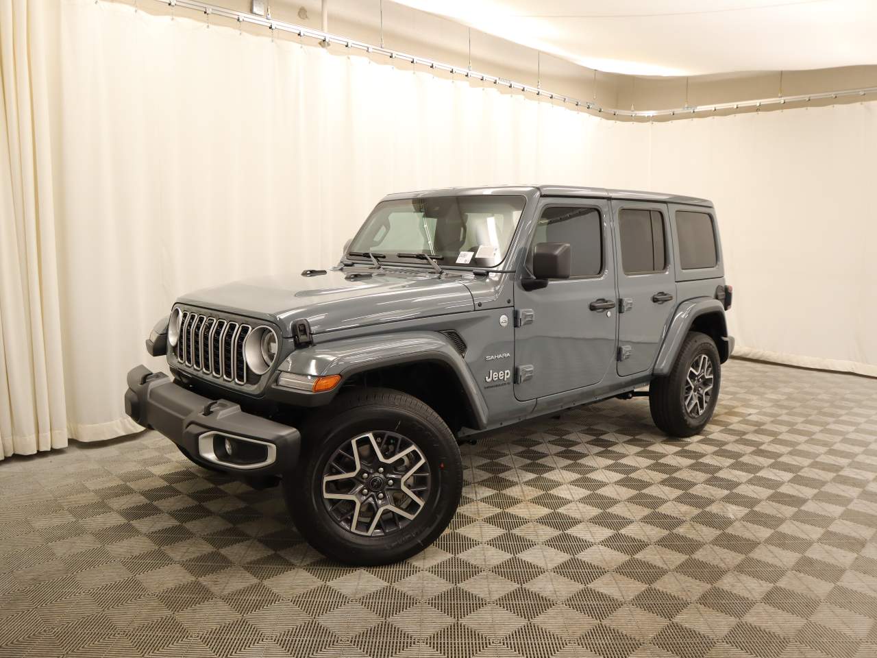 2024 Jeep Wrangler Sahara 4dr