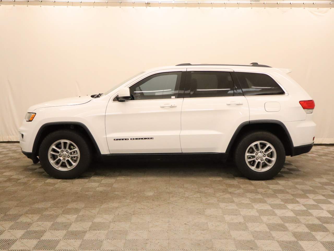 2018 Jeep Grand Cherokee Laredo E