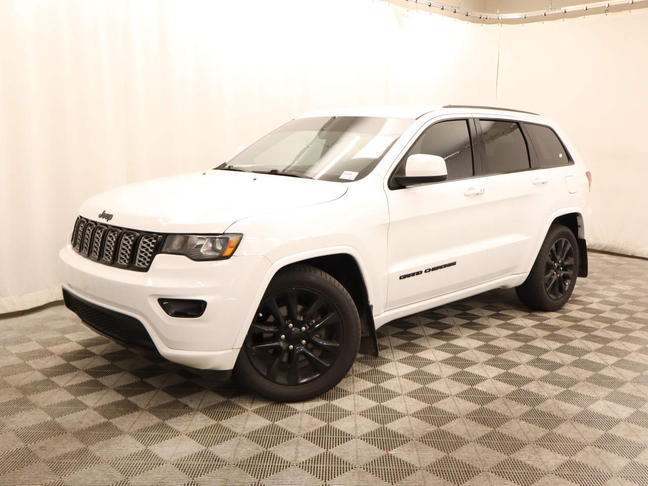 2017 Jeep Grand Cherokee Altitude