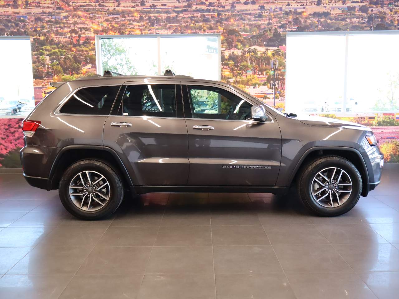 Image of 2021 Jeep Grand Cherokee