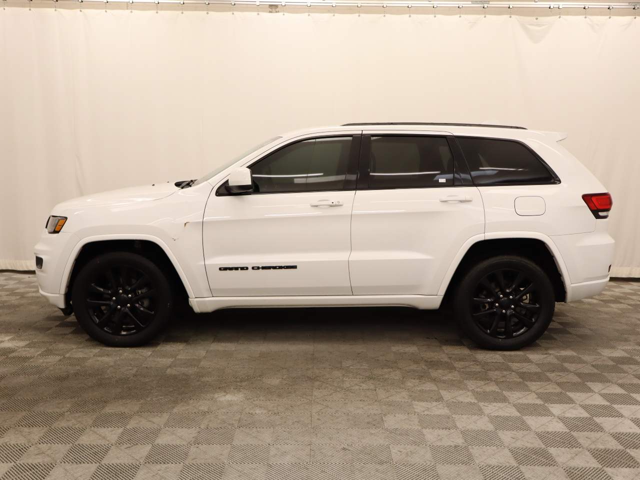 2017 Jeep Grand Cherokee Altitude