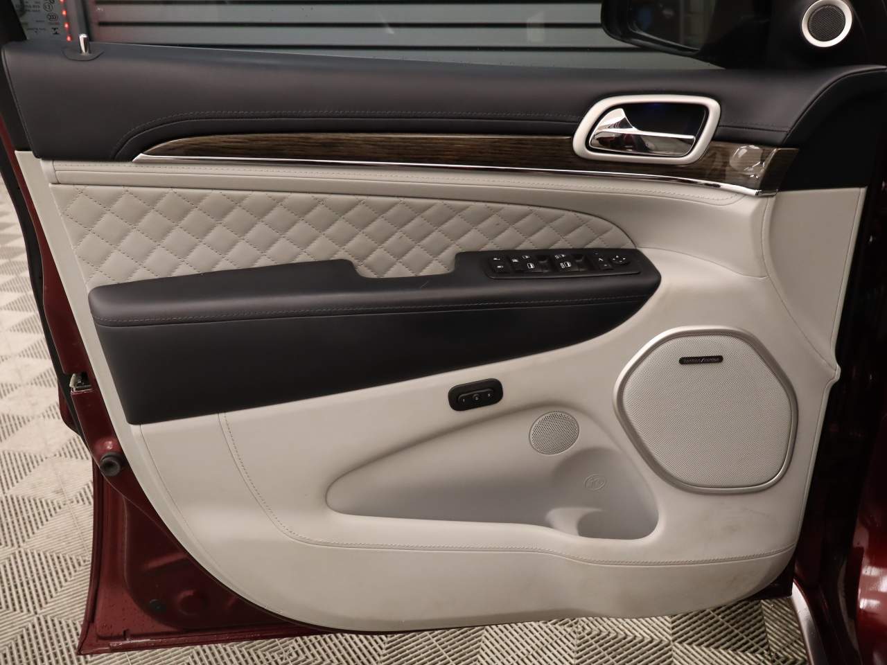 2018 Jeep Grand Cherokee Summit