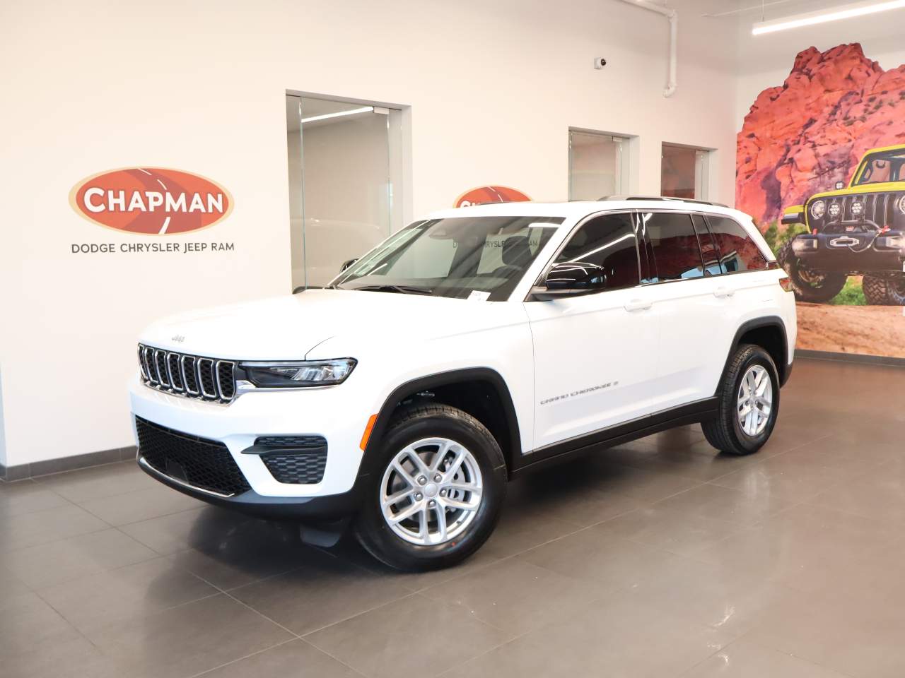 2025 Jeep Grand Cherokee Laredo