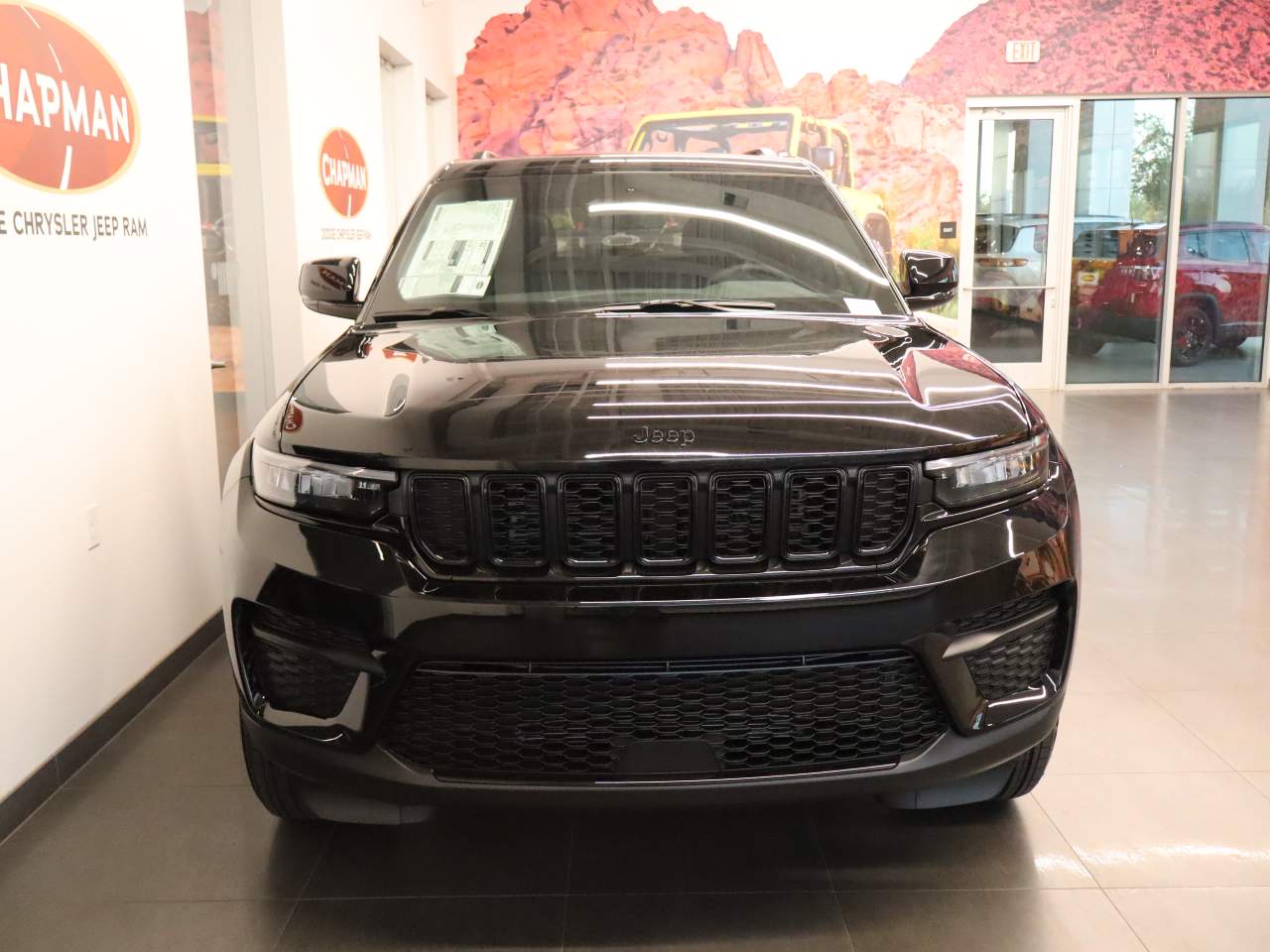 2025 Jeep Grand Cherokee Laredo