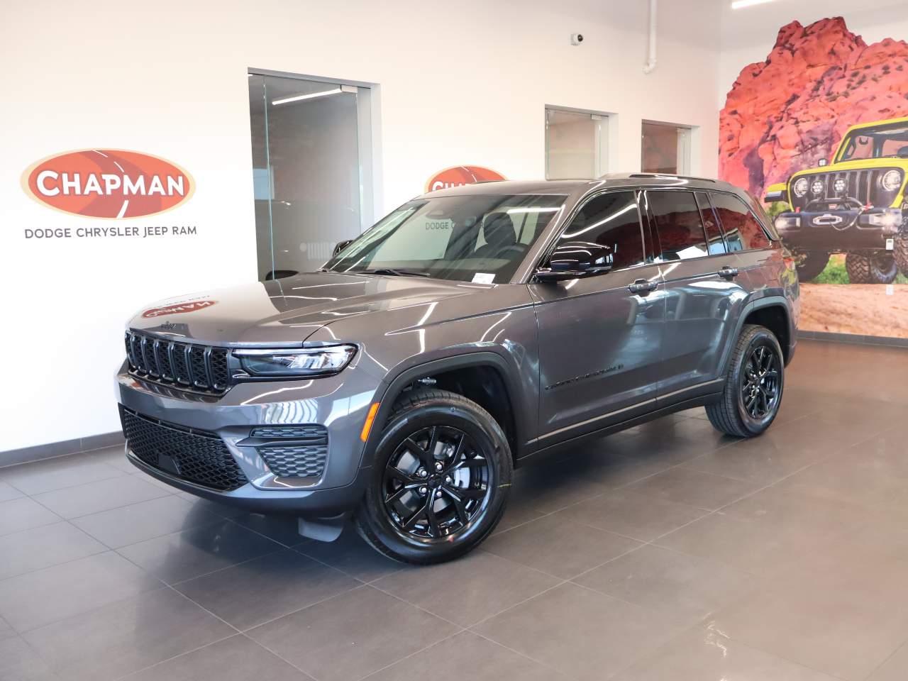 2025 Jeep Grand Cherokee Laredo
