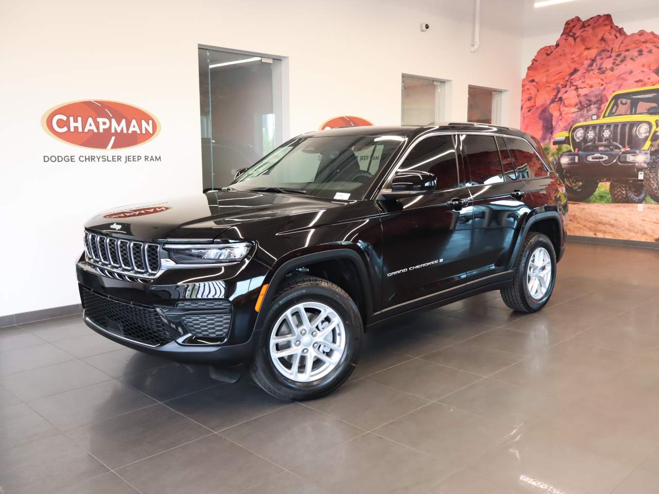 2025 Jeep Grand Cherokee Laredo