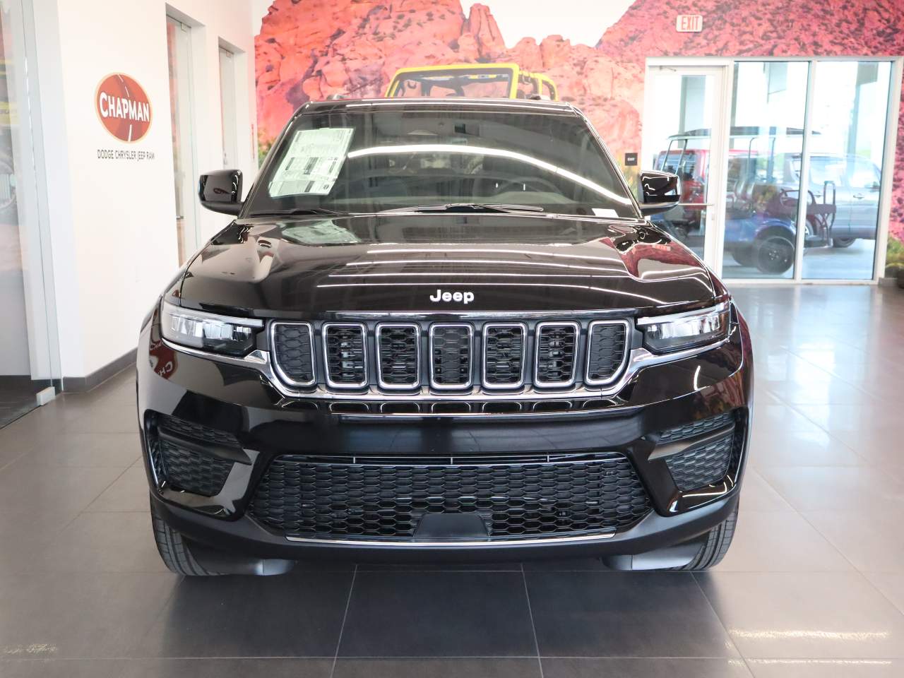 2025 Jeep Grand Cherokee Laredo