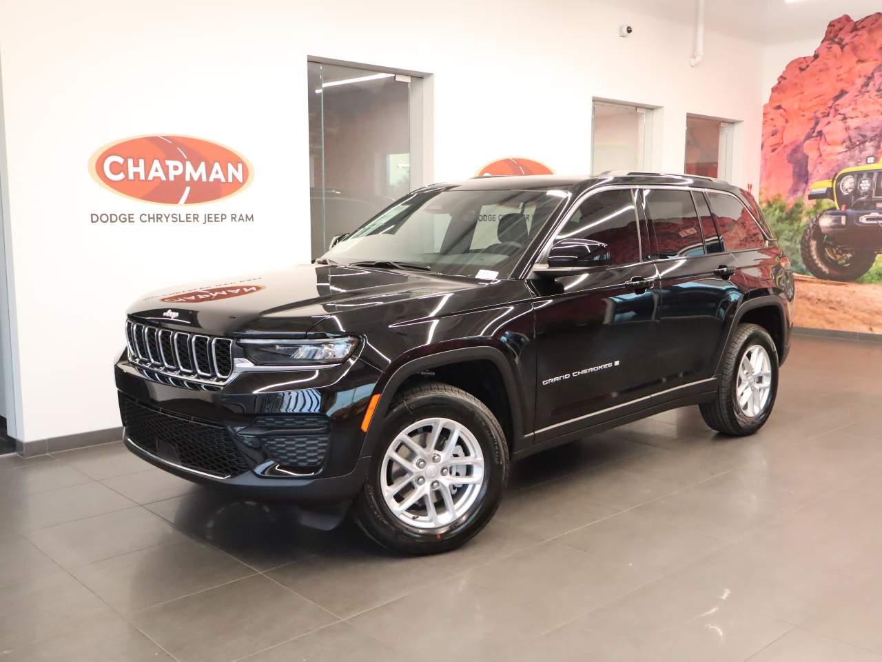 2025 Jeep Grand Cherokee Laredo