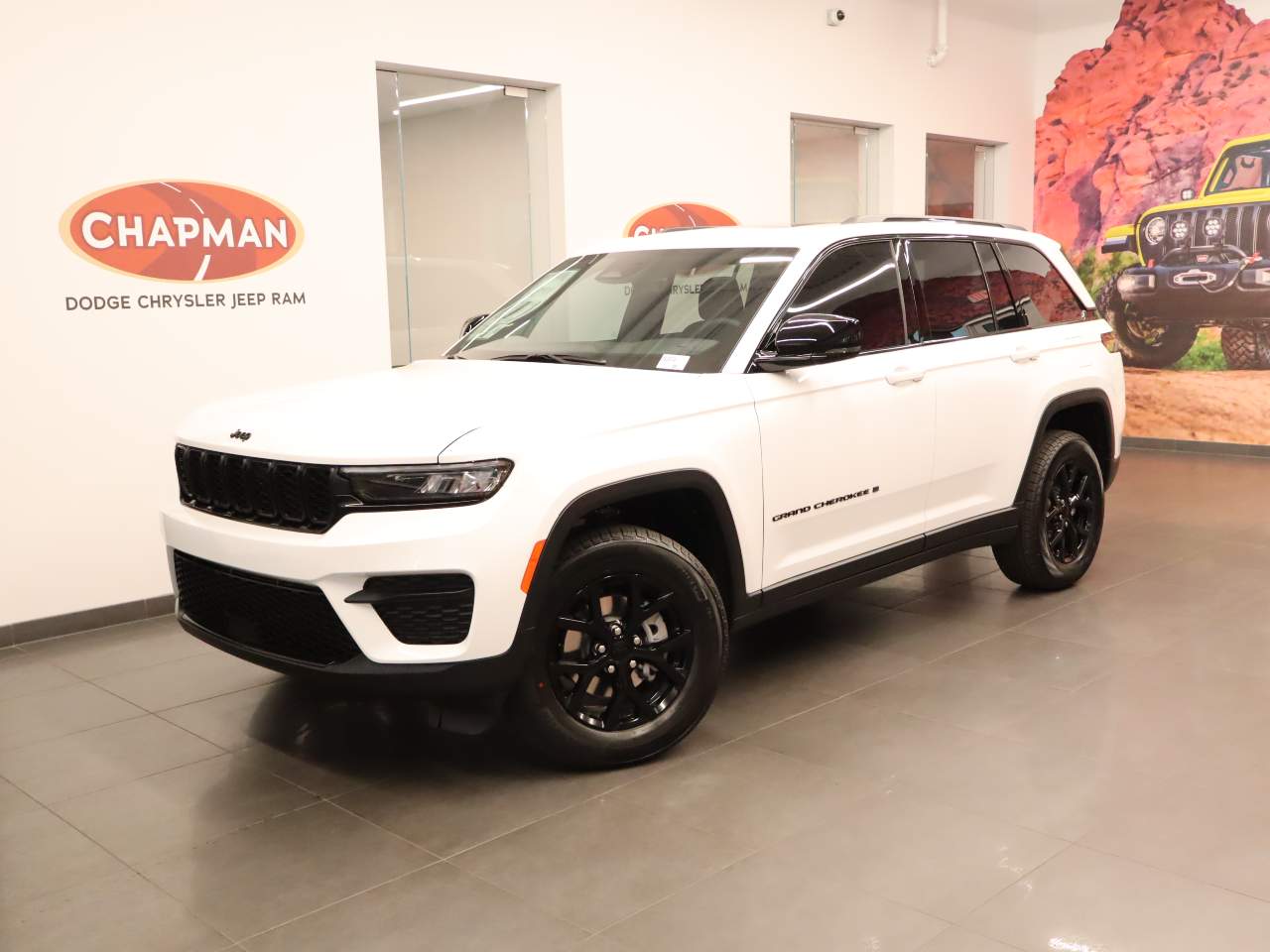 2025 Jeep Grand Cherokee Laredo