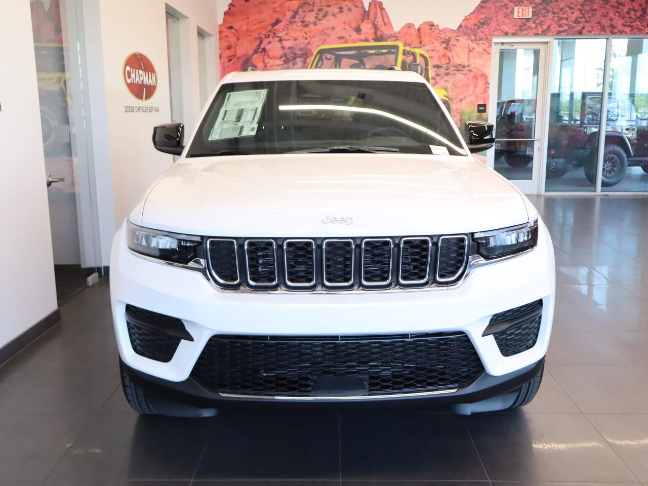 2025 Jeep Grand Cherokee Laredo