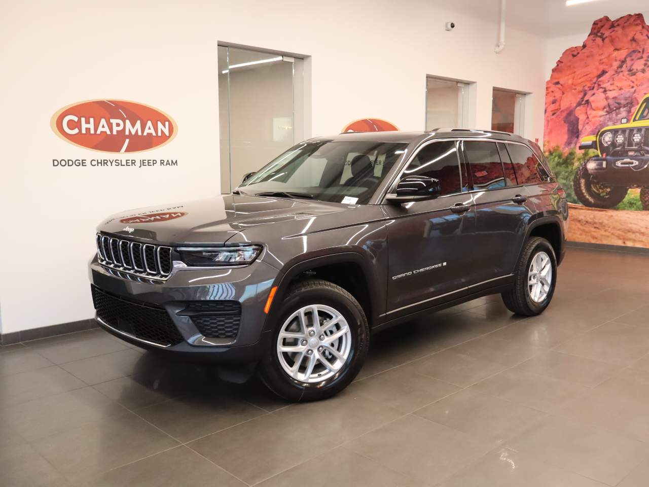 2025 Jeep Grand Cherokee Laredo