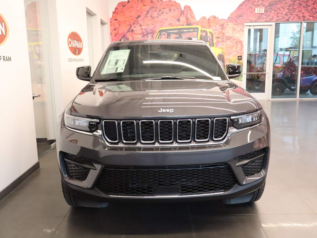 2025 Jeep Grand Cherokee Laredo