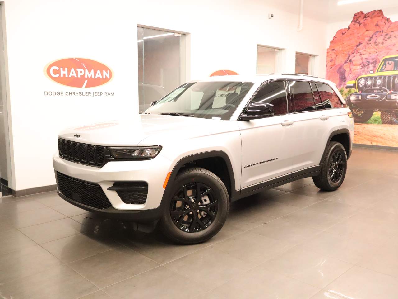 2025 Jeep Grand Cherokee Laredo
