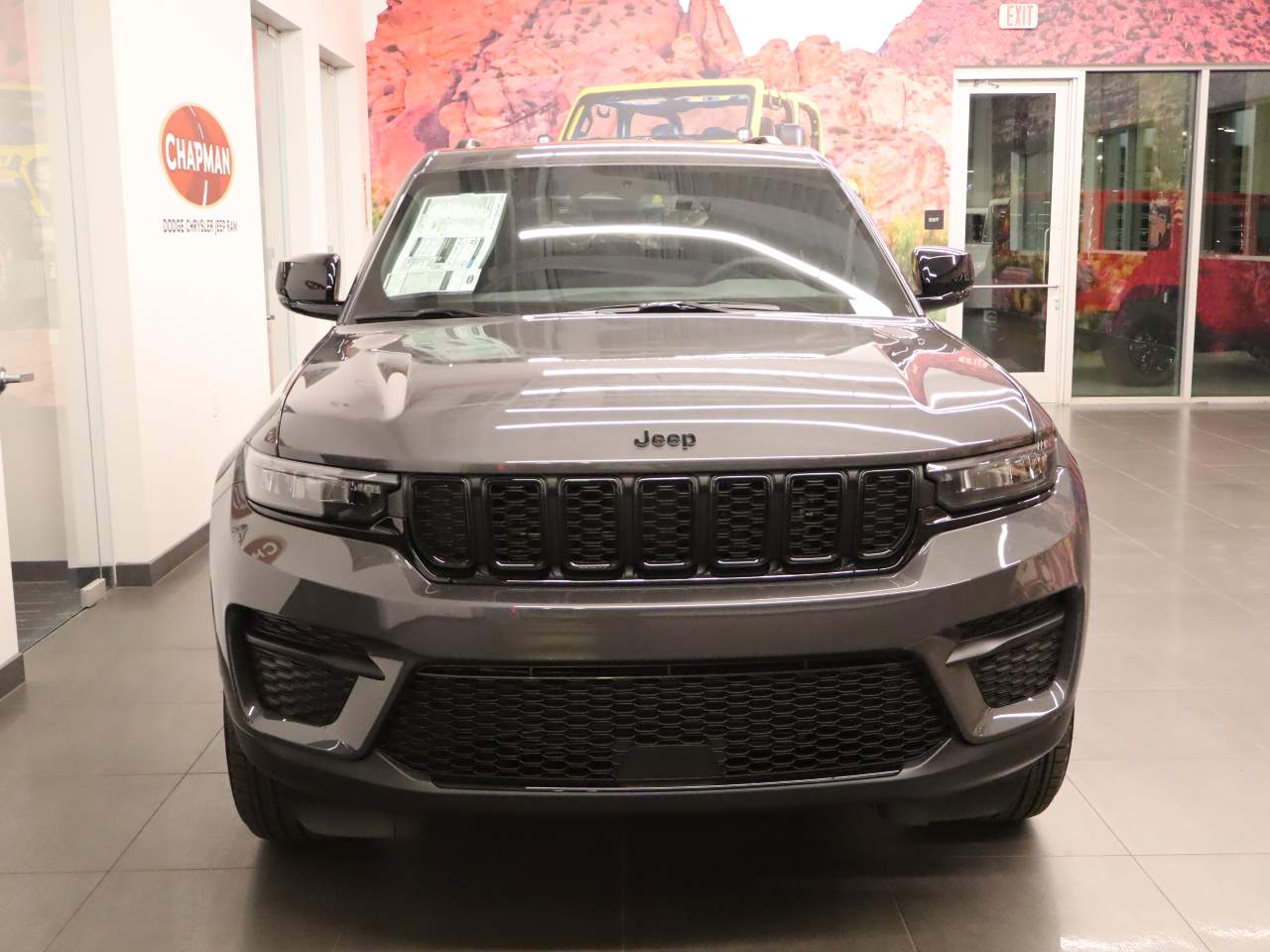 2025 Jeep Grand Cherokee Laredo