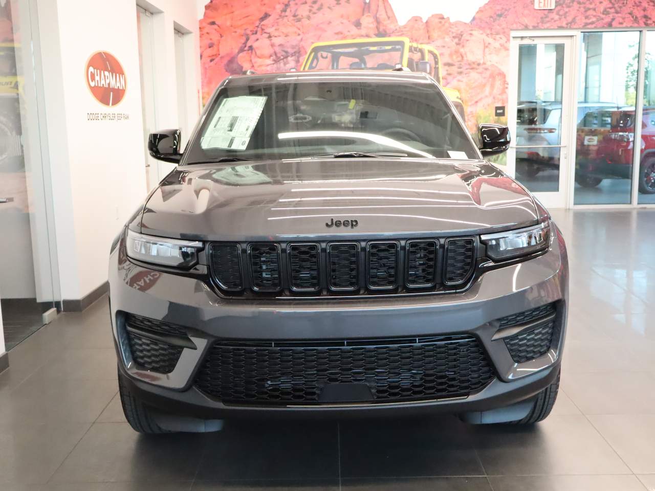 2025 Jeep Grand Cherokee Laredo