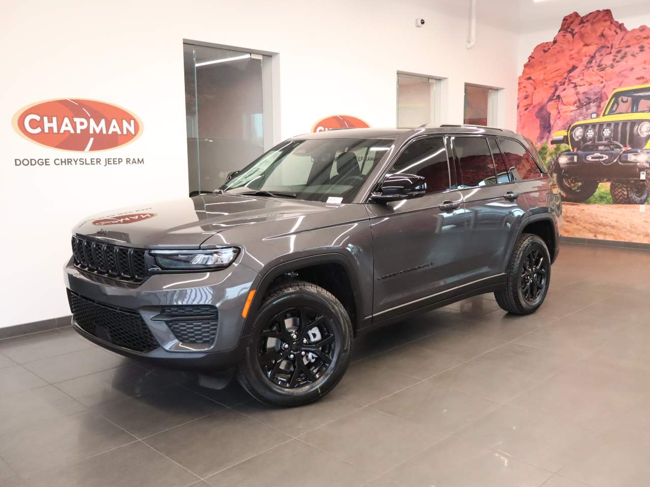 2025 Jeep Grand Cherokee Laredo