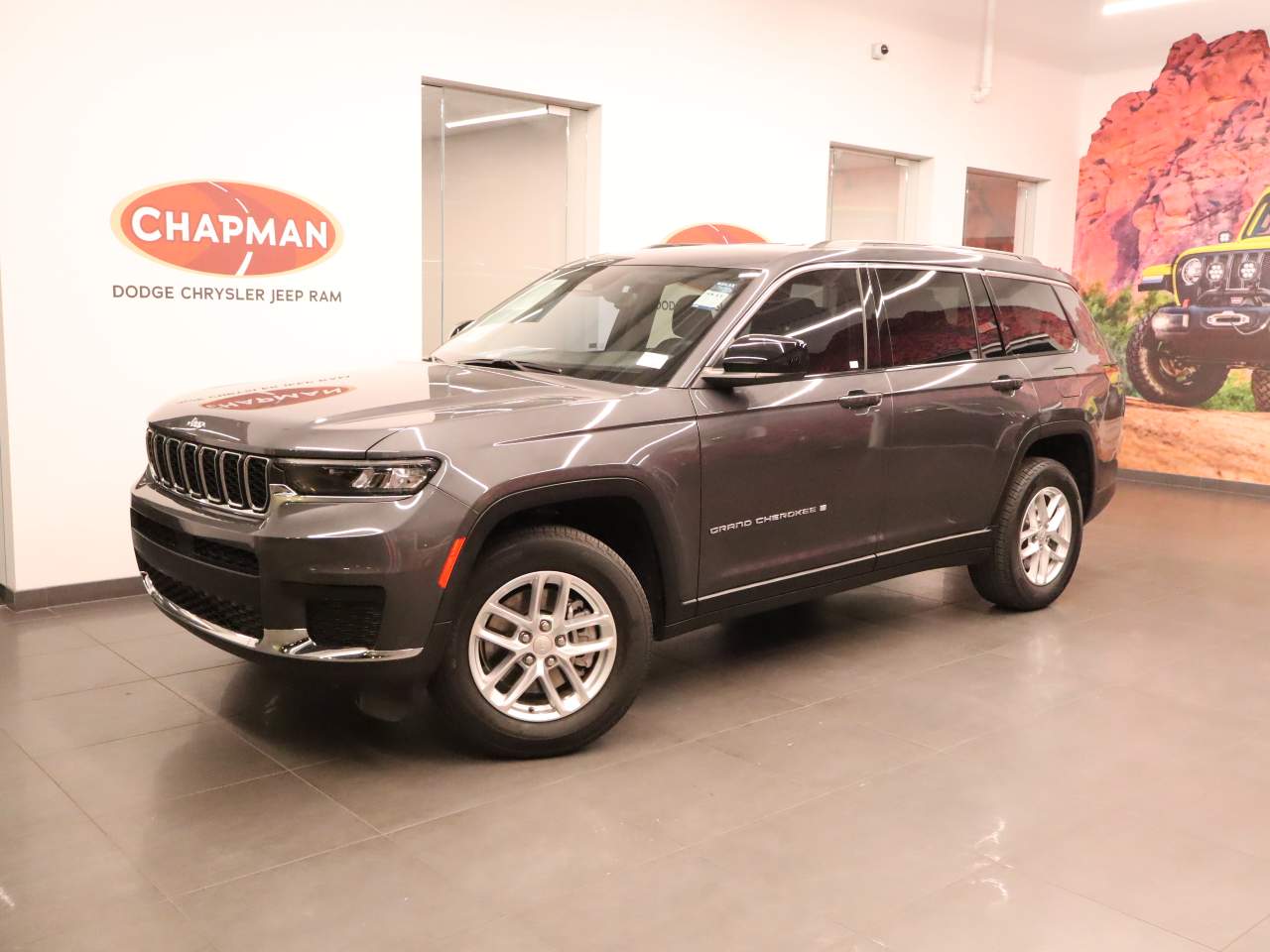 2022 Jeep Grand Cherokee L Laredo