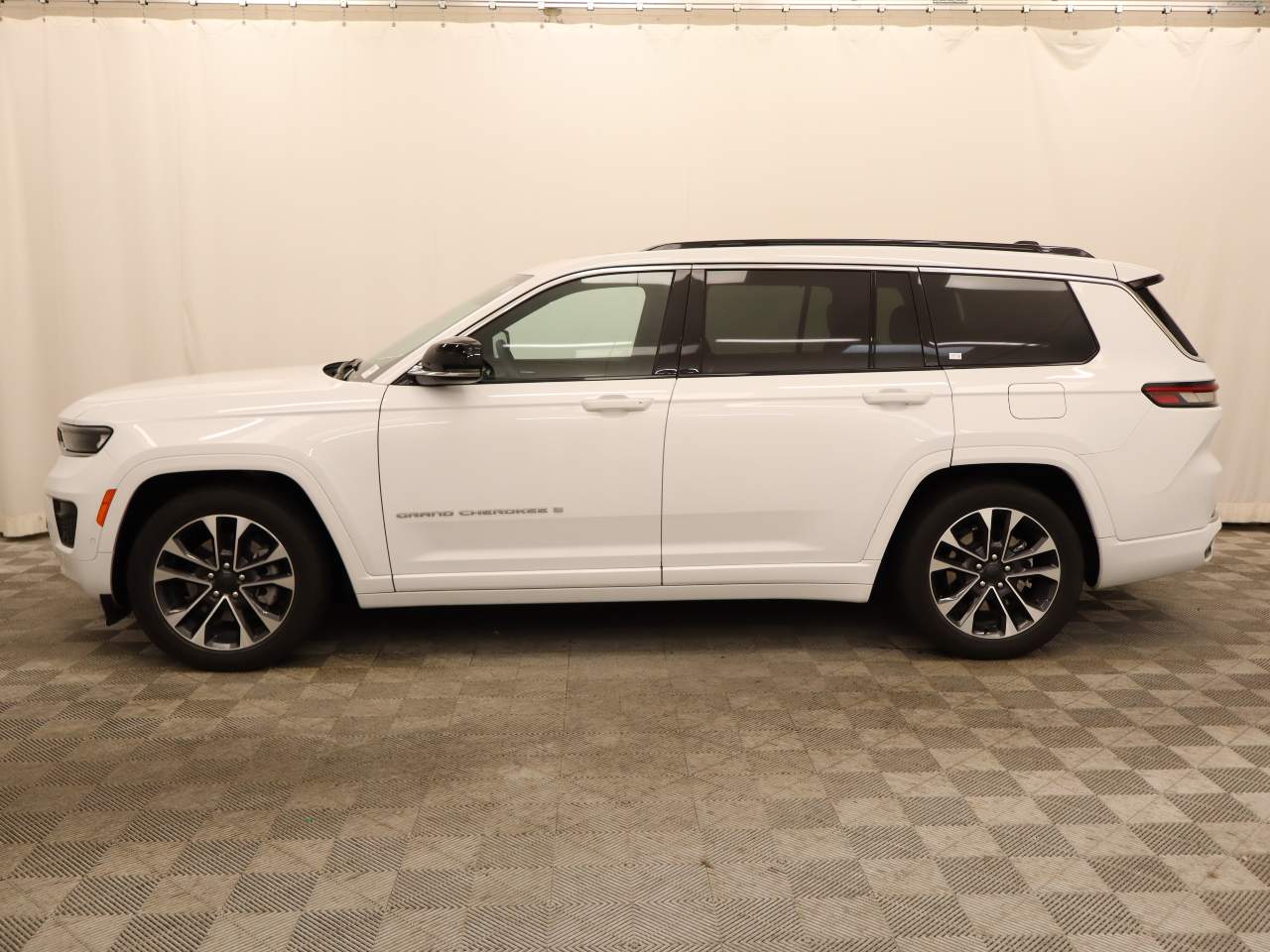 2025 Jeep Grand Cherokee L Overland