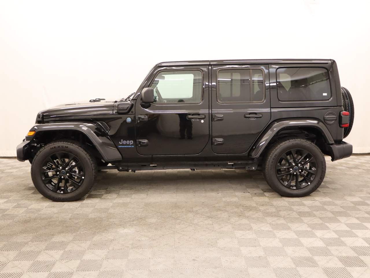 2025 Jeep Wrangler Sahara 4xe