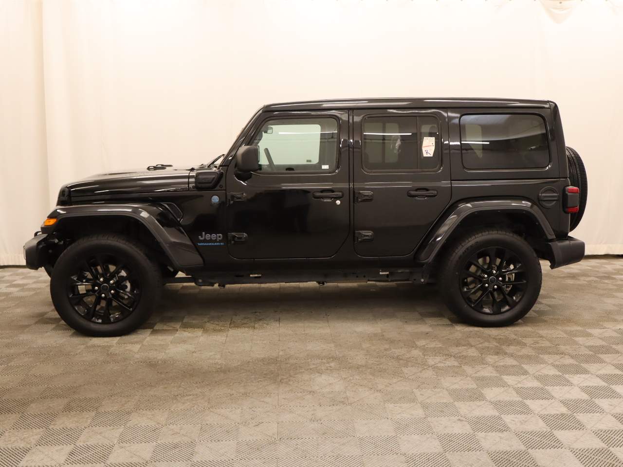 2025 Jeep Wrangler Sahara 4xe