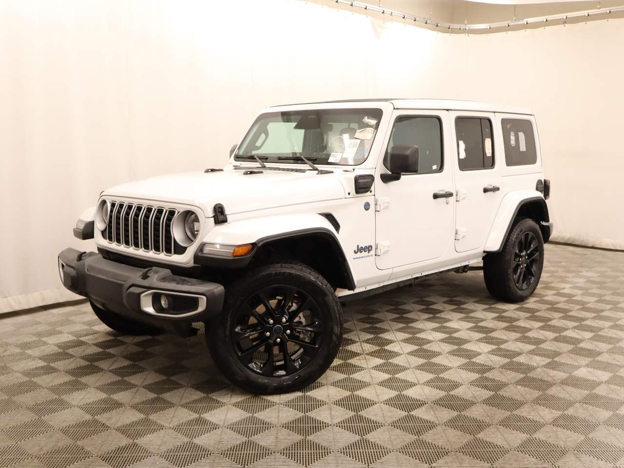 2025 Jeep Wrangler Sahara 4xe
