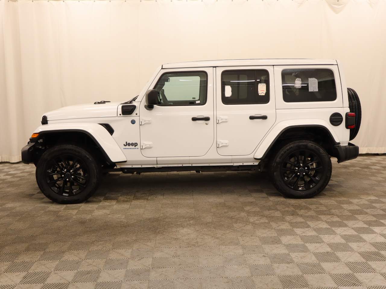 2025 Jeep Wrangler Sahara 4xe