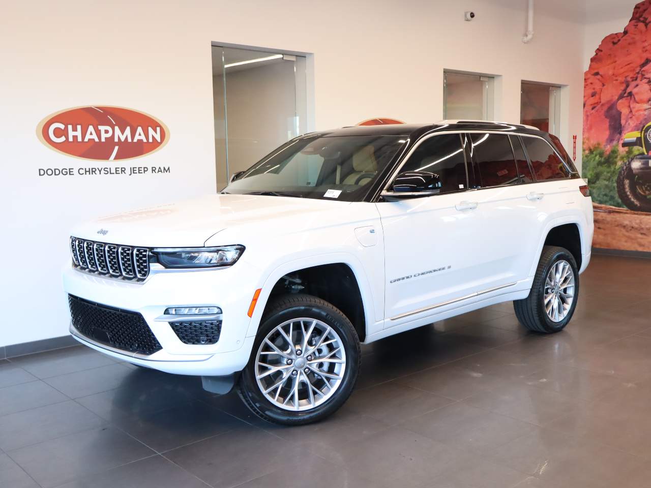 2023 Jeep Grand Cherokee Summit 4xe 4x4's photo