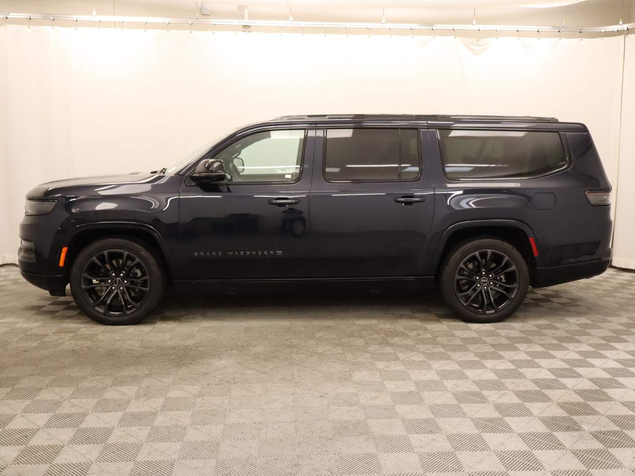 2024 Jeep Grand Wagoneer L Series III