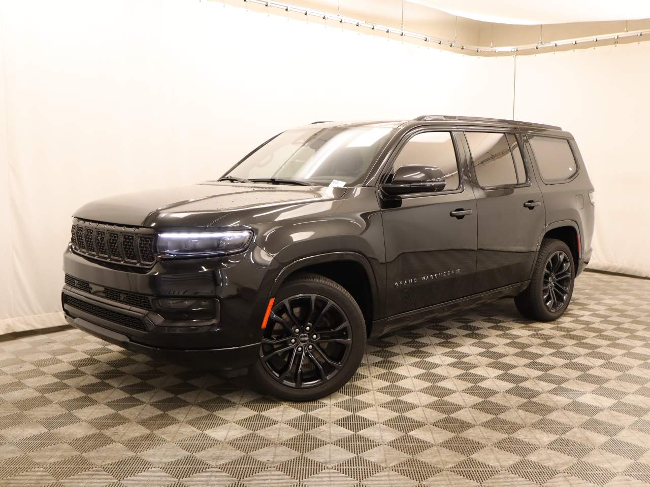 2022 Jeep Grand Wagoneer Series II