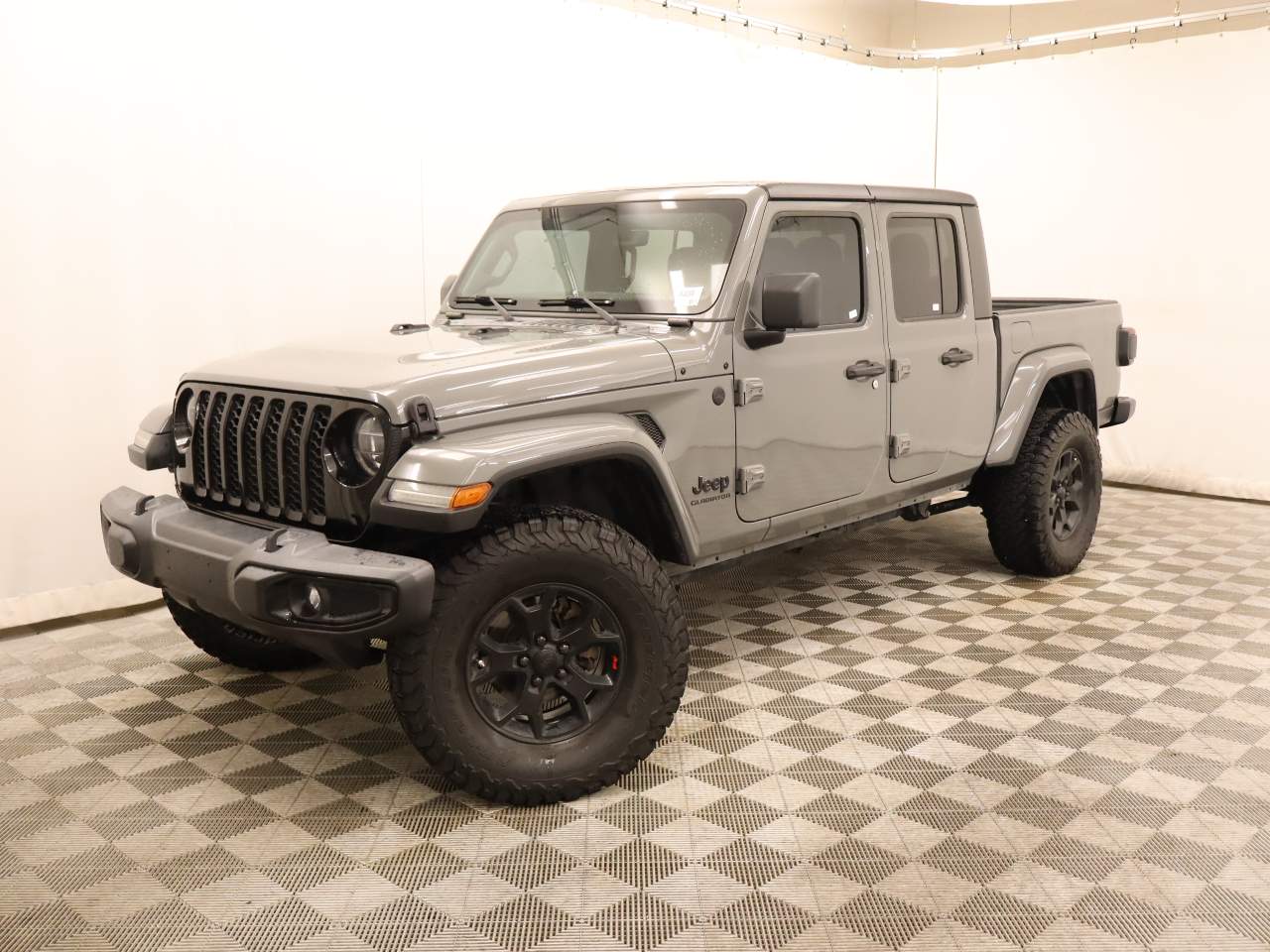 2021 Jeep Gladiator Sport Crew Cab