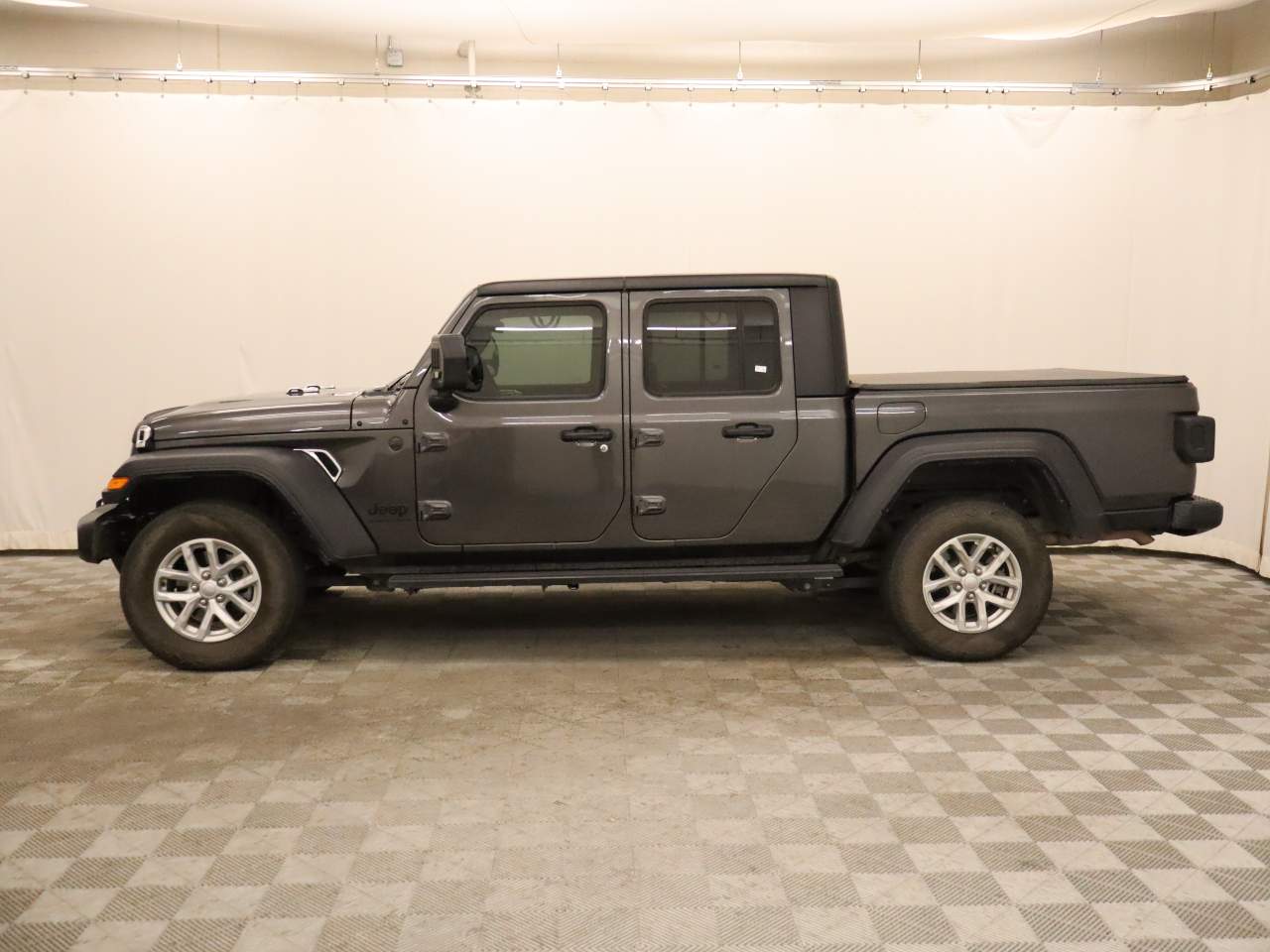 2023 Jeep Gladiator Sport Crew Cab