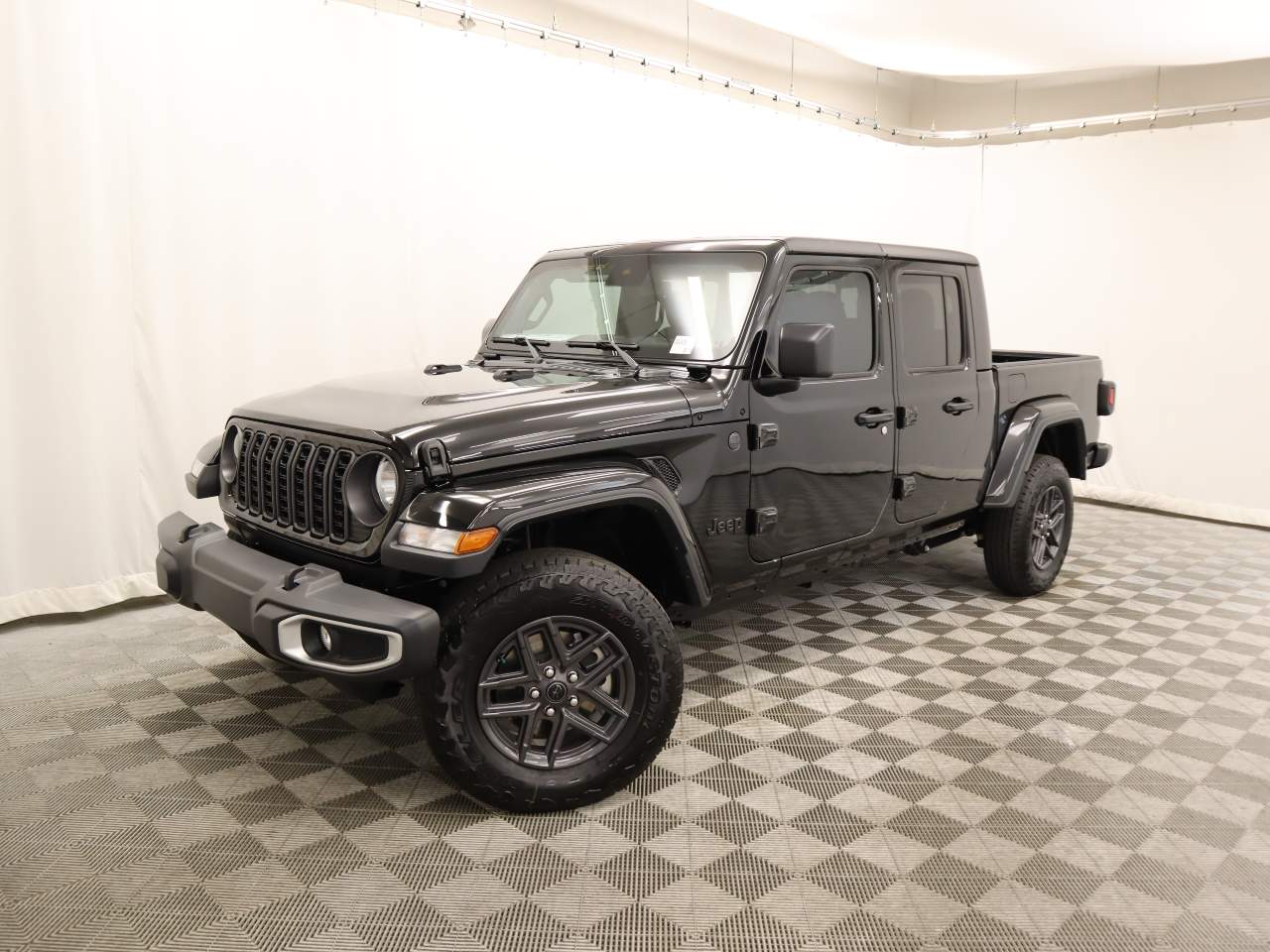 2024 Jeep Gladiator Sport S