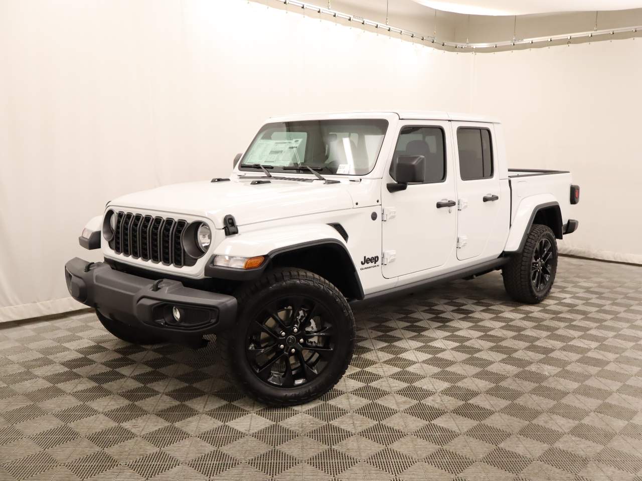 2025 Jeep Gladiator NightHawk